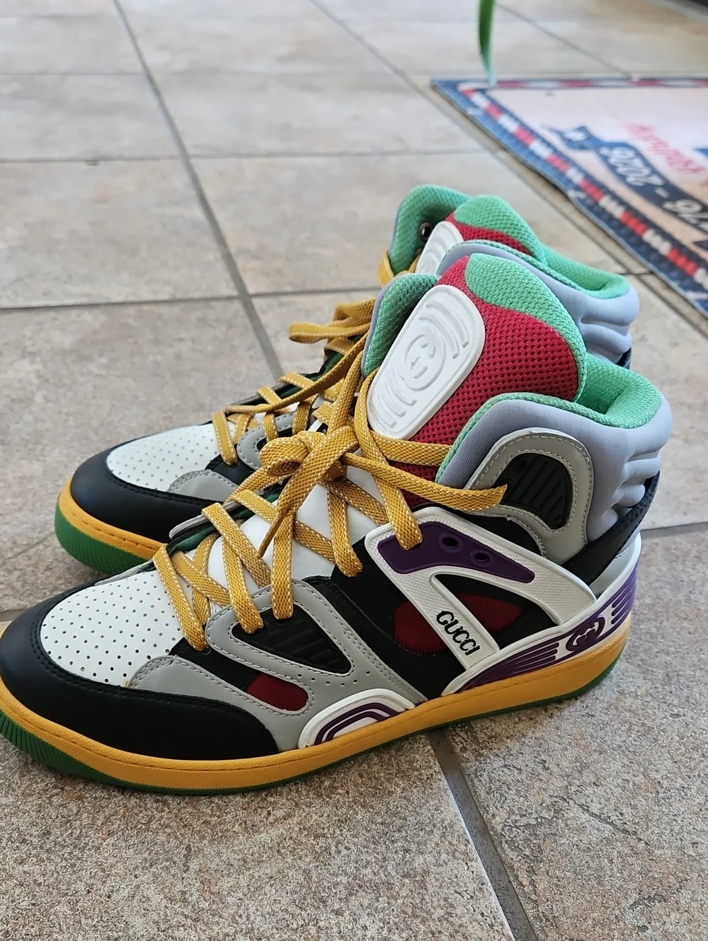 Gucci Mens Multicolor High-Top Sneakers - White/Black/Green/Red